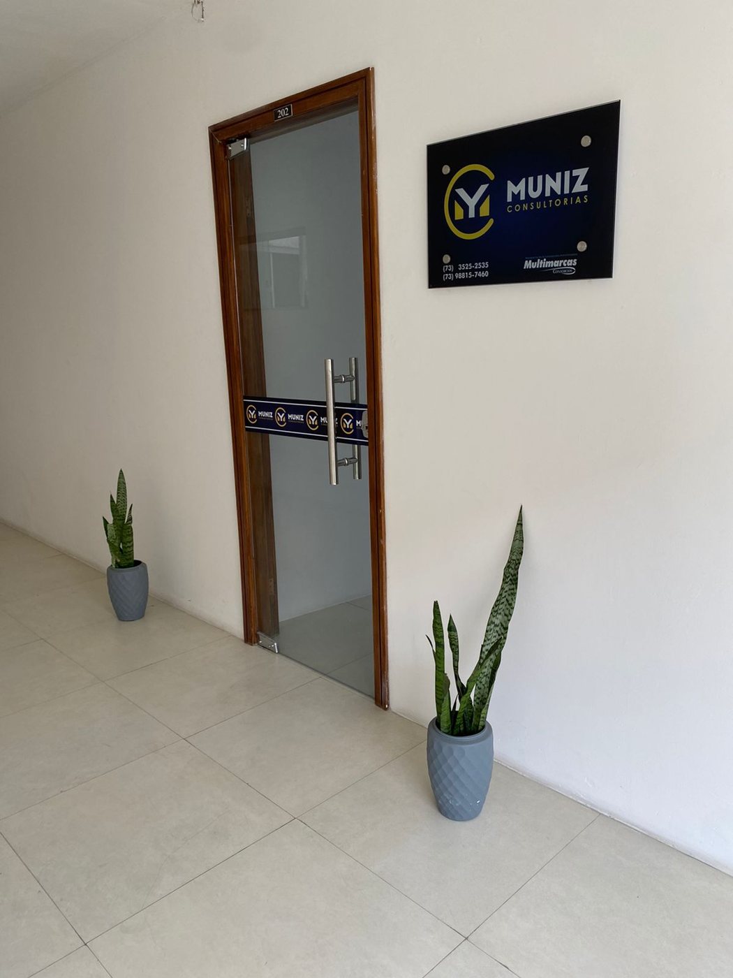 Nossa entrada do escritório da Muniz Consultorias